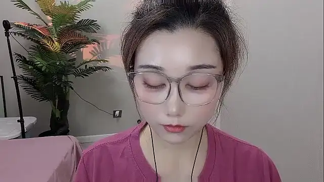 Yunxi- online show from 18, 4, 2026