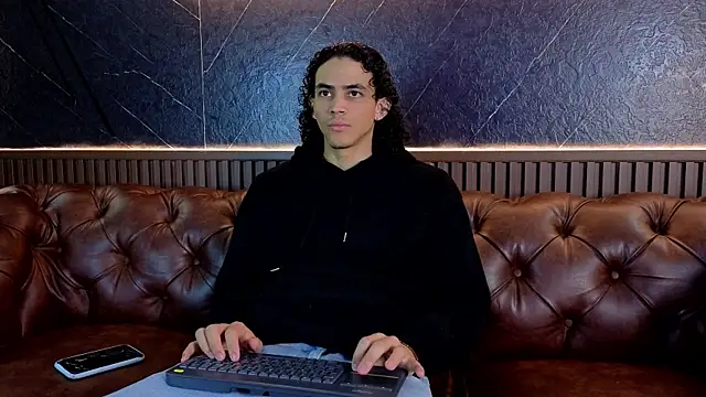 LucaAlessi online show from 13, 4, 2026