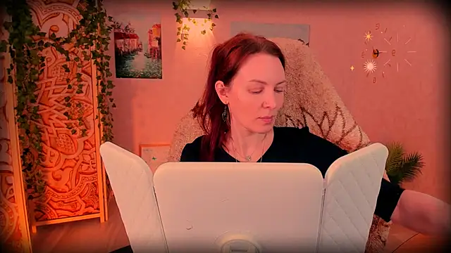 LanaRadiance online show from 6, 6, 2026