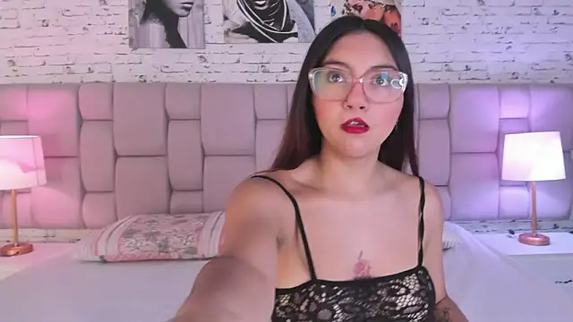 Snapshot of AshleeyRoberts chatting on 13, 5, 2026 AshleeyRoberts online show from 13, 5, 2026