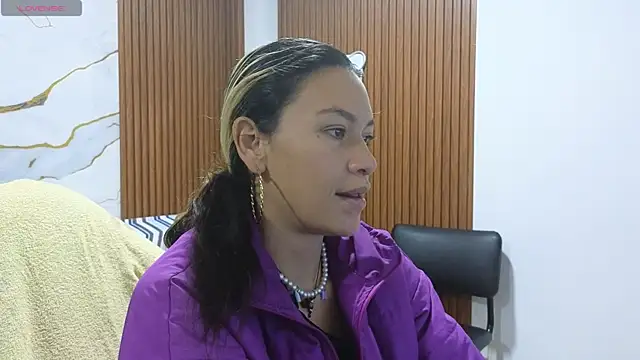 alonddra tay online show from 17, 6, 2026