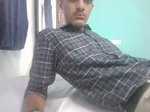 Snapshot of ekkrishhh chatting on 27, 5, 2026 ekkrishhh online show from 27, 5, 2026