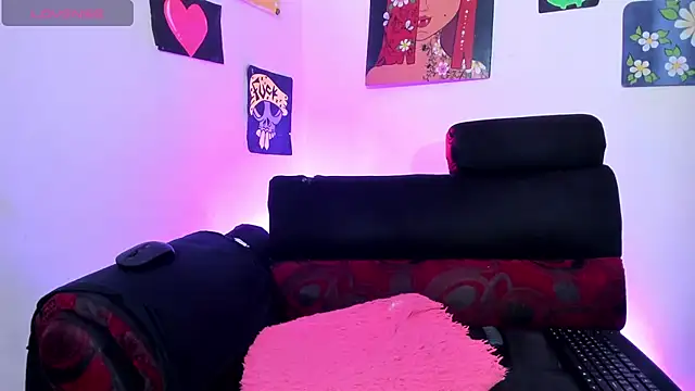 Snapshot of whiz_masha chatting on 3, 6, 2026 whiz masha online show from 3, 6, 2026