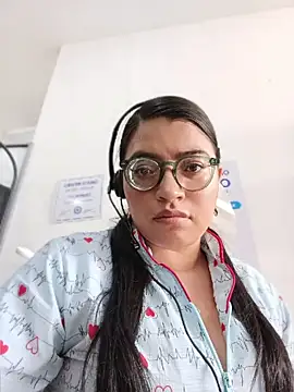 Snapshot of SOFI__10 chatting on 16, 7, 2026 SOFI 10 online show from 16, 7, 2026