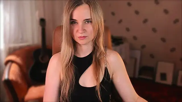 MiaSparkes online show from 10, 7, 2026