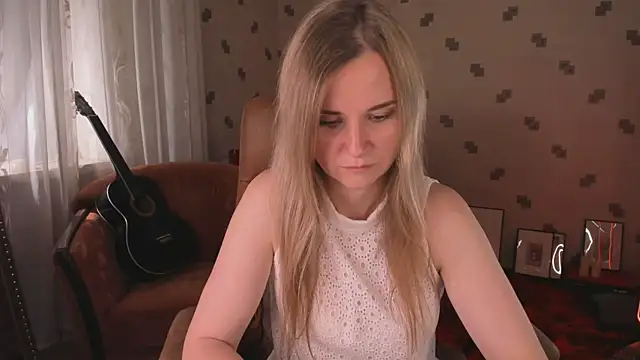 MiaSparkes online show from 25, 6, 2026