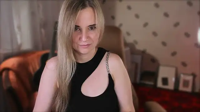 MiaSparkes online show from 13, 7, 2026
