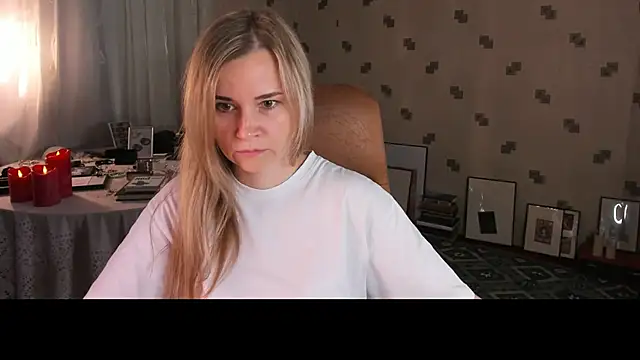 MiaSparkes online show from 12, 6, 2026