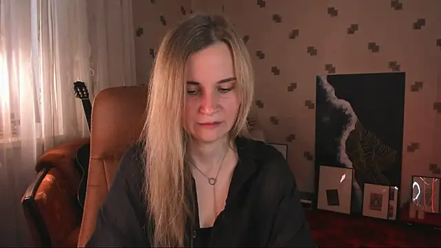 MiaSparkes online show from 23, 6, 2026