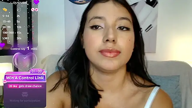 Snapshot of Luna_Ferrer10 chatting on 8, 6, 2026 Luna Ferrer10 online show from 8, 6, 2026
