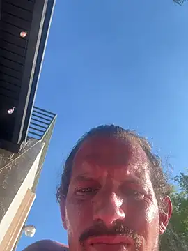 youngwildfreee online show from 18, 4, 2026