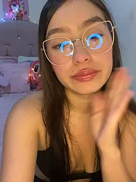 Miakittyyy online show from 14, 4, 2026