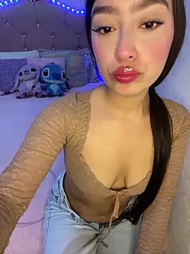 Miakittyyy online show from 7, 5, 2026