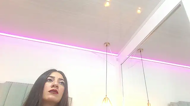 Snapshot of MoonBlue95 chatting on 11, 5, 2026 MoonBlue95 online show from 11, 5, 2026