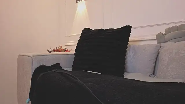 giigii hadidd online show from 1, 7, 2026