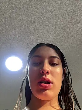 Lucyfer-fire online show from 5, 5, 2026