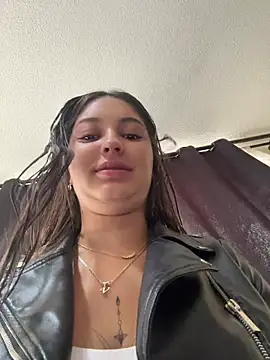 Lucyfer-fire online show from 25, 5, 2026