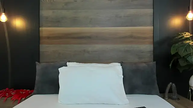 jade spinters online show from 31, 5, 2026