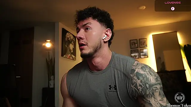 Thomas Falcon1 online show from 18, 4, 2026