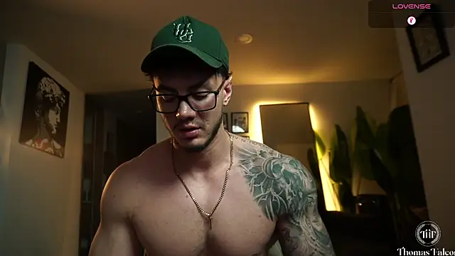 Thomas Falcon1 online show from 14, 4, 2026