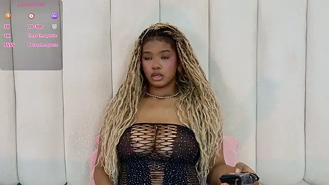 Snapshot of ela_ebony_ chatting on 6, 7, 2026 ela ebony online show from 6, 7, 2026