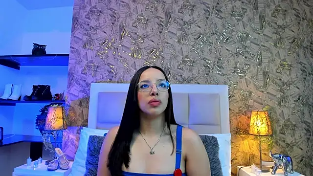 Snapshot of ValkyriaSteel chatting on 2, 6, 2026 ValkyriaSteel online show from 2, 6, 2026