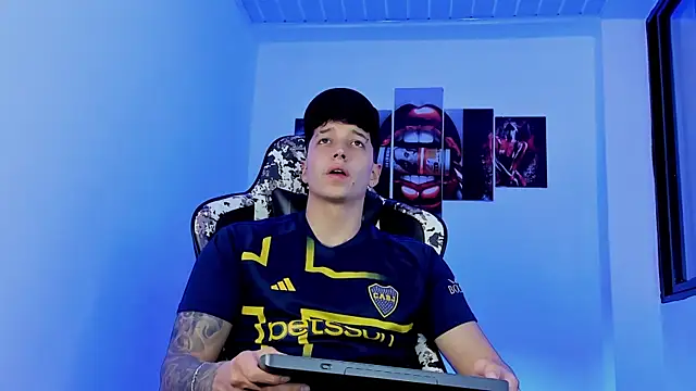 eithan boy  online show from 21, 7, 2026