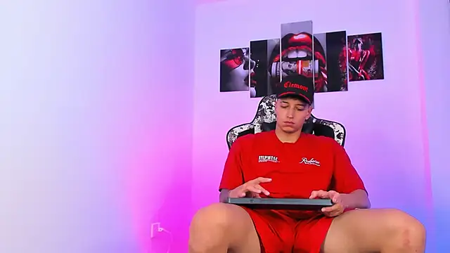eithan boy  online show from 12, 6, 2026