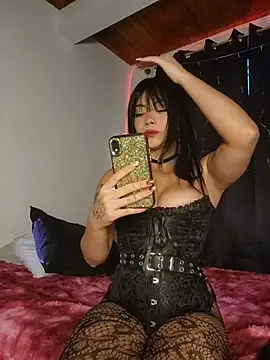 Snapshot of NefertitiXO chatting on 6, 6, 2026 NefertitiXO online show from 6, 6, 2026