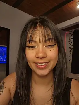 Snapshot of NefertitiXO chatting on 1, 7, 2026 NefertitiXO online show from 1, 7, 2026