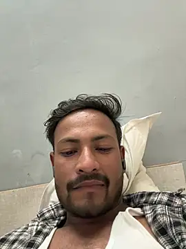 Snapshot of newdelhiBOY_ chatting on 17, 4, 2026 newdelhiBOY online show from 17, 4, 2026