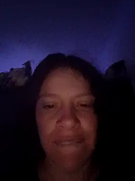 angelplu online show from 17, 4, 2026