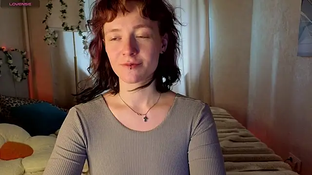 Ricki Bloom online show from 11, 5, 2026