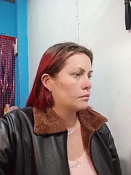 carolinhe26 online show from 7, 5, 2026