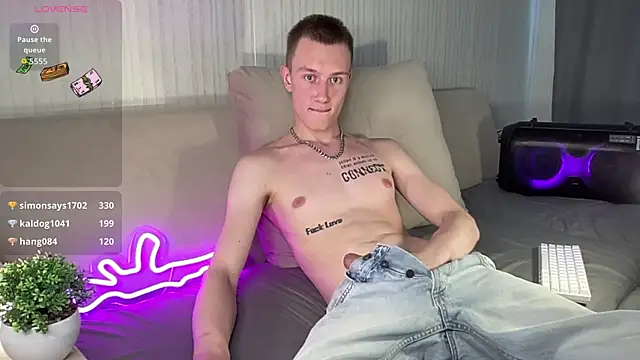 Snapshot of Travis_Gracile chatting on 20, 7, 2026 Travis Gracile online show from 20, 7, 2026