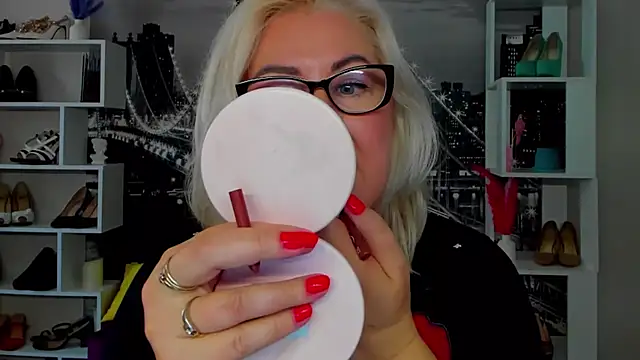 DianaFrances online show from 16, 5, 2026