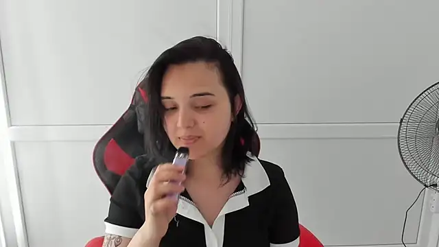 Caroline cutte online show from 6, 6, 2026