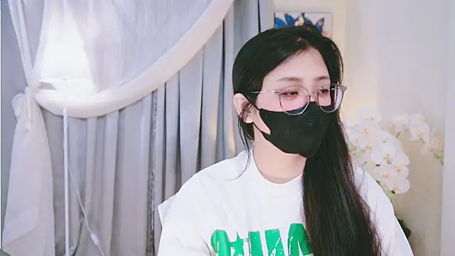 Snapshot of Chan_Chann chatting on 22, 5, 2026 Chan Chann online show from 22, 5, 2026