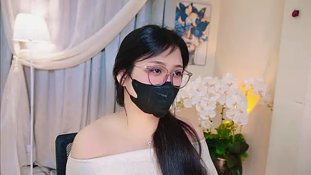 Snapshot of Chan_Chann chatting on 4, 5, 2026 Chan Chann online show from 4, 5, 2026