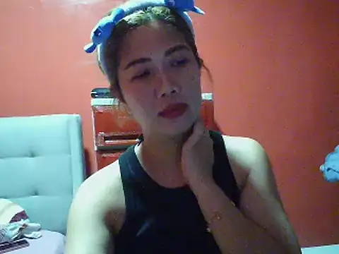 Snapshot of Cutie-Smile chatting on 8, 5, 2026 Cutie-Smile online show from 8, 5, 2026
