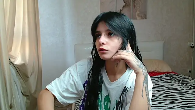 The Slutty Fox online show from 15, 7, 2026