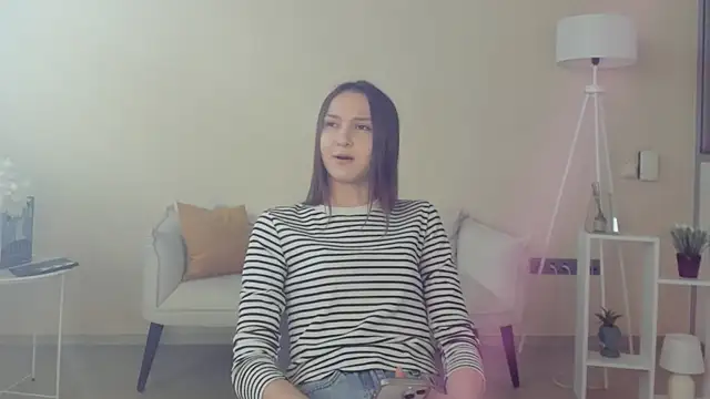 MellieLaliberte online show from 15, 4, 2026