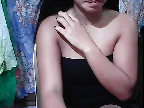 Snapshot of simple_babe chatting on 23, 4, 2026 simple babe online show from 23, 4, 2026