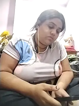 hotsilk21 online show from 4, 5, 2026