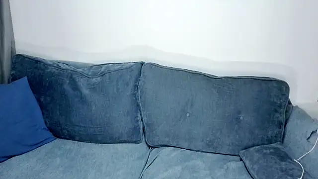 qianqian-b online show from 20, 4, 2026