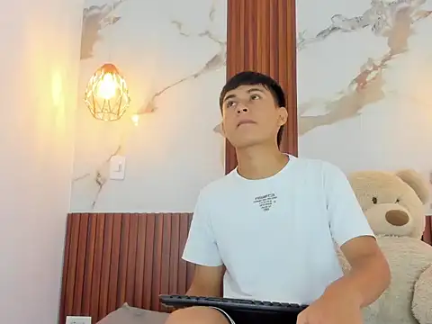 SantiagoCool online show from 17, 4, 2026