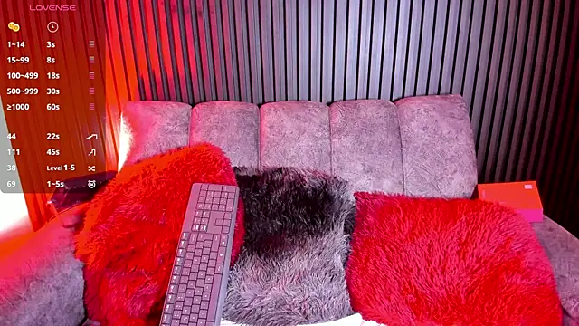 LongHair Queen online show from 2, 6, 2026