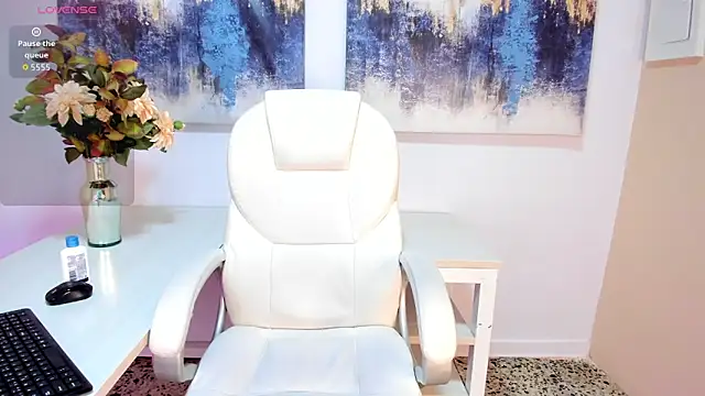madydoll  online show from 19, 6, 2026
