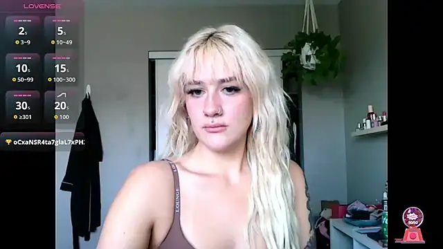 Snapshot of BettyBadNews chatting on 19, 5, 2026 BettyBadNews online show from 19, 5, 2026