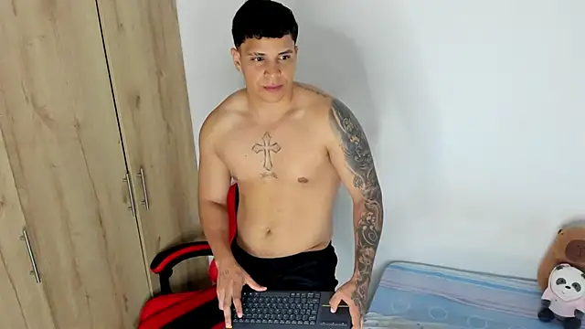 Snapshot of DrakeSmith_ chatting on 14, 5, 2026 DrakeSmith online show from 14, 5, 2026